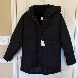 Old Navy Black Faux-Fur Lined Puffer Jacket